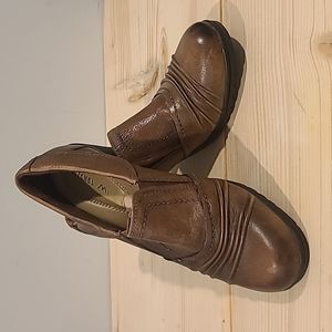 Women's Ankle Boots size 8.6m Michel M